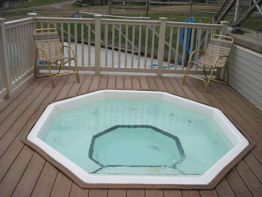 Spacious 3Br 3Ba Sleeps 8 Ski On Off Jiminy Mountain Resort Hancock Kültér fotó