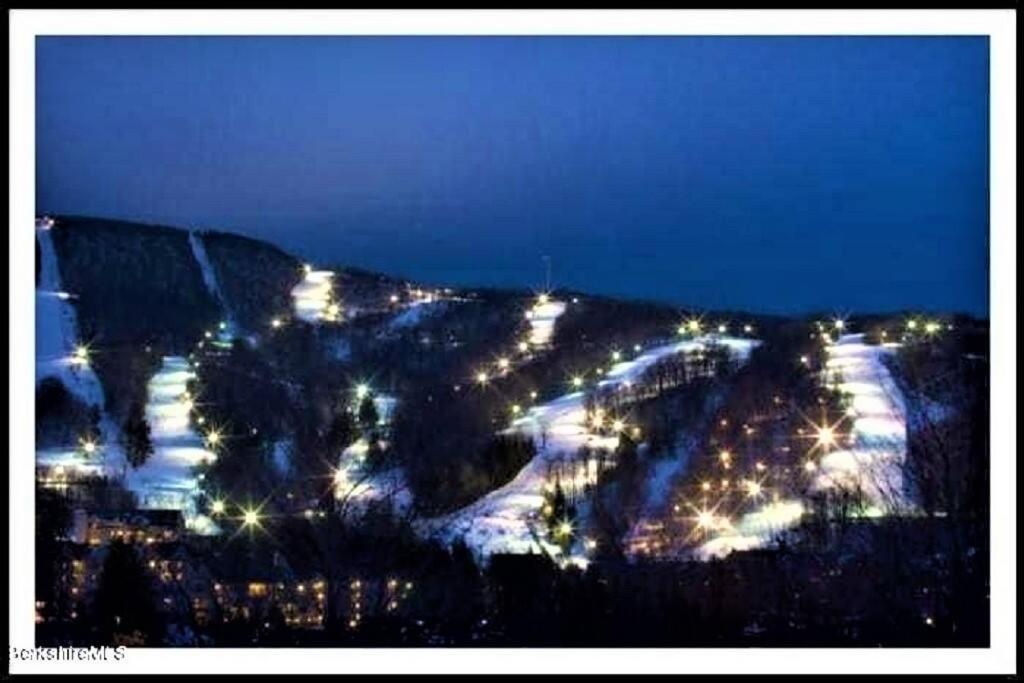 Spacious 3Br 3Ba Sleeps 8 Ski On Off Jiminy Mountain Resort Hancock Kültér fotó